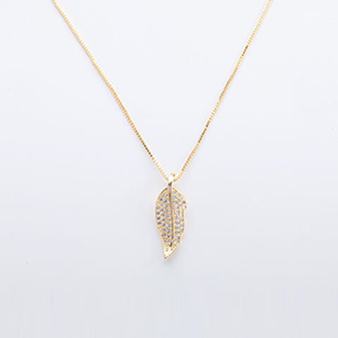 Colar Folha Cravejada de Zirconia Folheada
