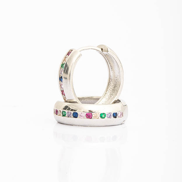 Argola Cravejada de Zirconia Cristal Prateado