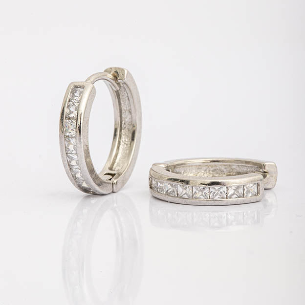 Argola Zirconia Colorido e Cristal Navete m