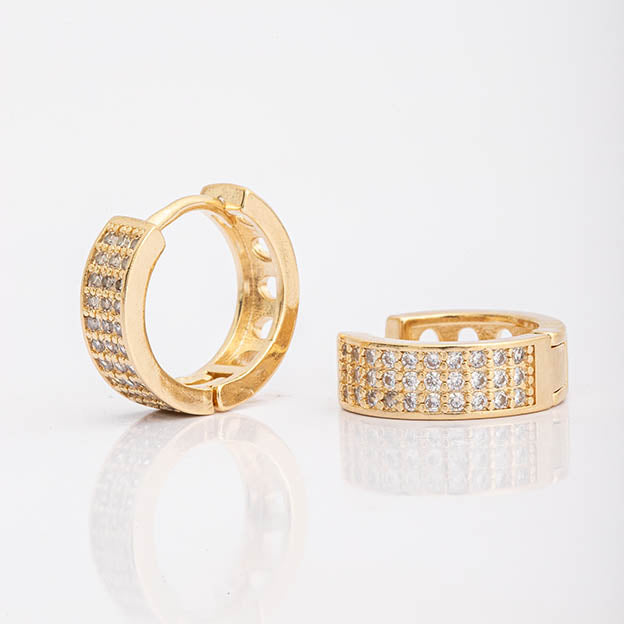 Argola Cravejada em Zirconia Dourado P