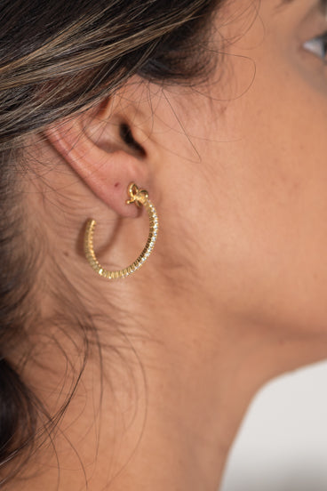 Argola com Lacinho Zirconia Folheada