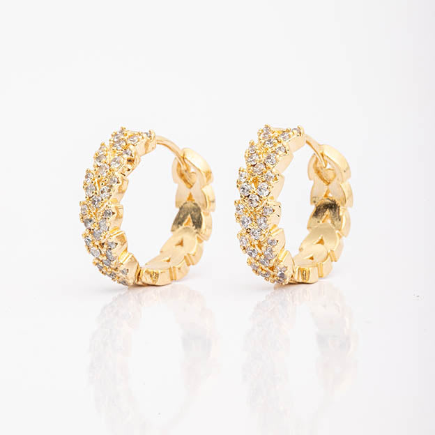 Argola coracao zirconia Cristal