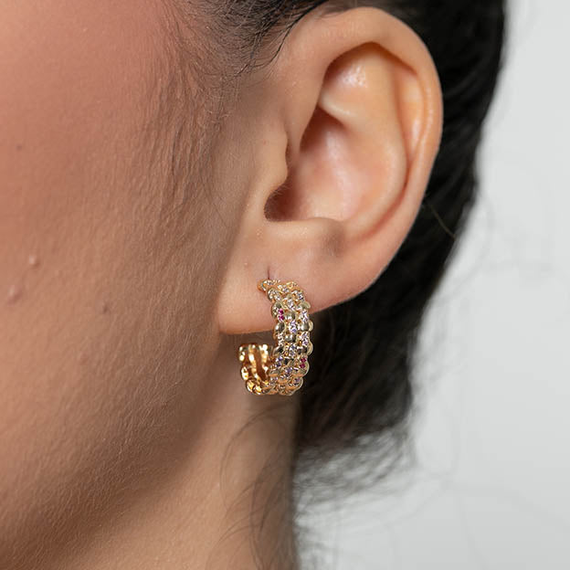 Brinco trançada com zirconia