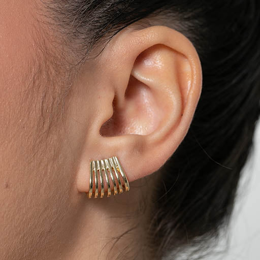 Brinco ear hook Metal Dourado