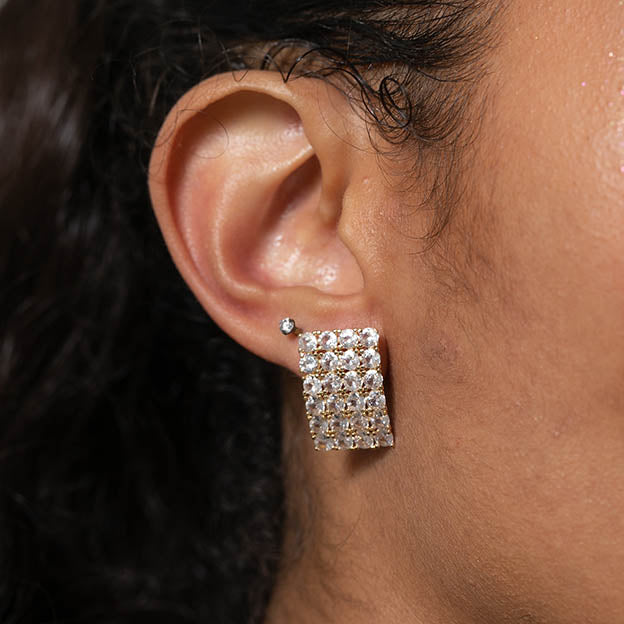 Brinco Cravejado de Zirconia Dourado