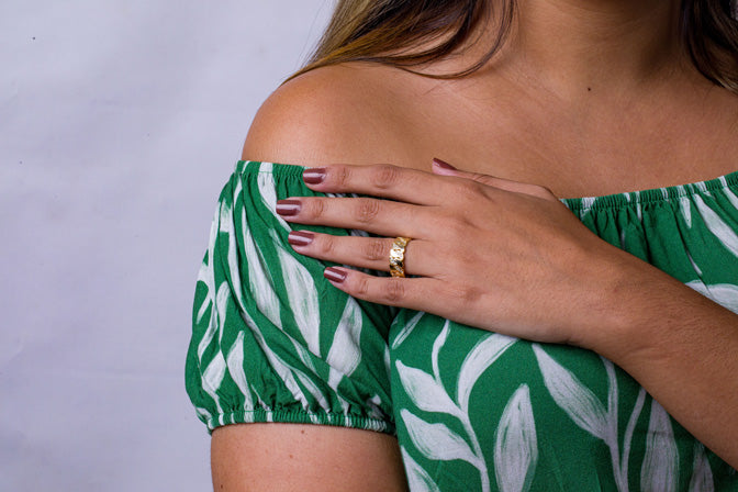 Anel Meio Circulos Zirconia Folheado