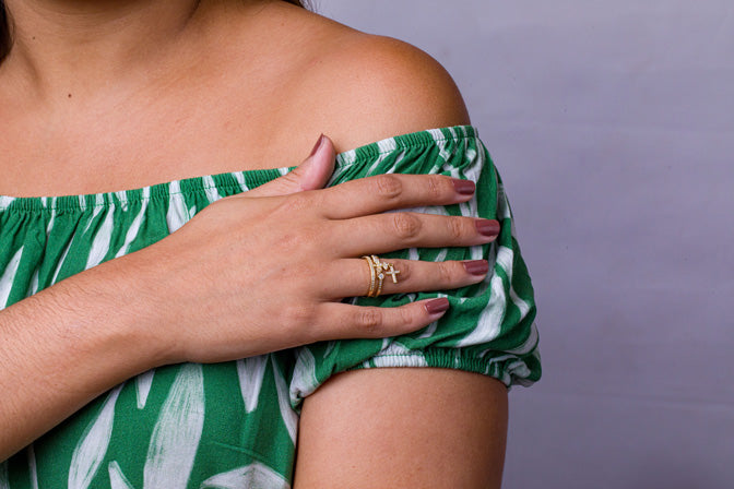 Anel Espirito Santo Cruz Zirconia Folheado