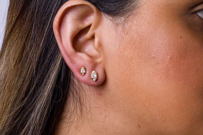 Brinco Duplo de Zirconia Navete Folheado