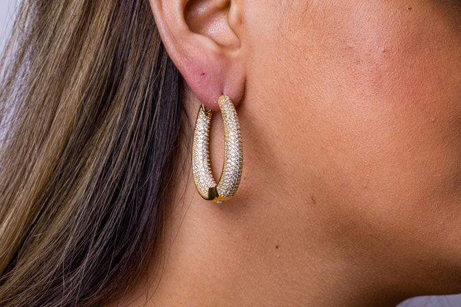 Argola Cravejada de Zirconias Folheada