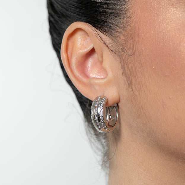 Argola com 3 fileiras de zirconia Prateada