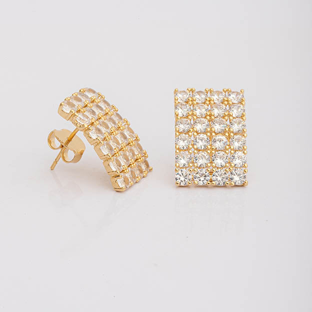 Brinco Cravejado de Zirconia Dourado