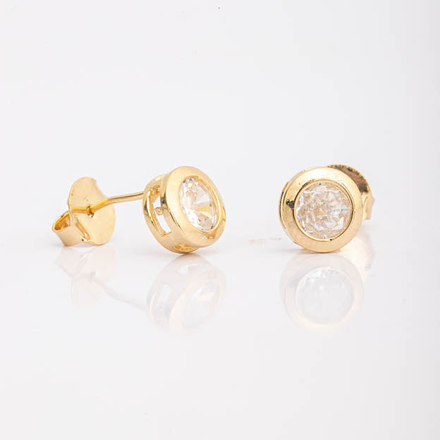 Brinco redondo de zirconia dourado