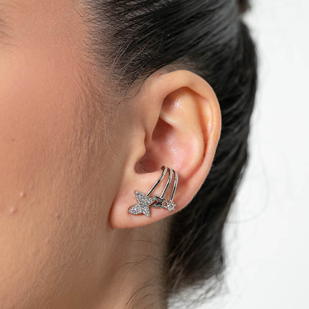 Brinco ear hook Borboleta e ponto de luz